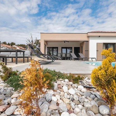 Premium Villa Nessi With Pool & Seaview Vir Extérieur photo