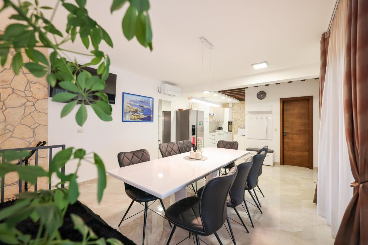 Premium Villa Nessi With Pool & Seaview Vir Extérieur photo